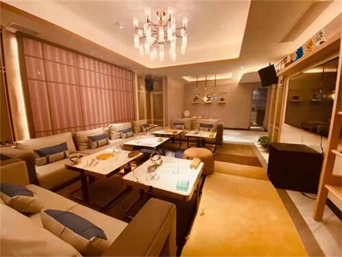 郑州夜总会招聘迎宾服务员_加入我们的团队共创未来 郑州夜总会招聘迎宾服务员_加入我们的团队共创未来