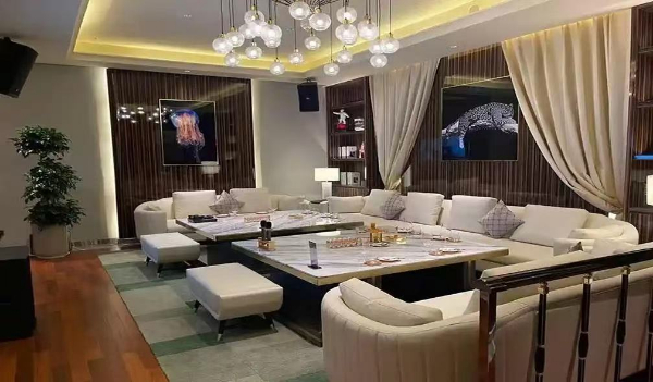 南昌夜总会领班招聘酒水促销想挣钱的来吧 南昌夜总会领班招聘酒水促销想挣钱的来吧