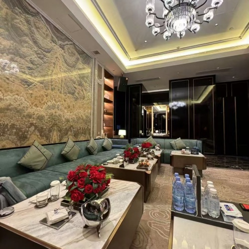 太原KTVA先生舞会夜总会招聘礼仪无费用无任务 太原KTVA先生舞会夜总会招聘礼仪无费用无任务